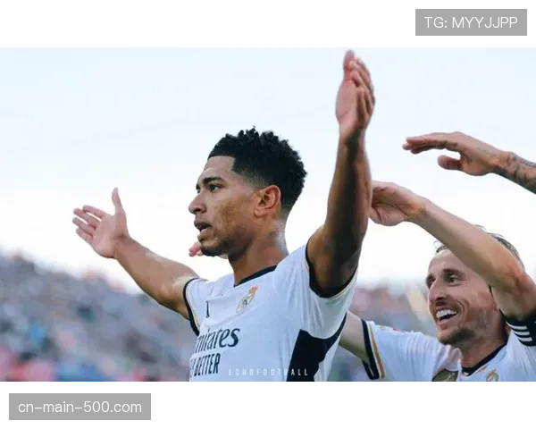 皇马2-1绝杀巴萨,贝林厄姆补时阶段头球制胜